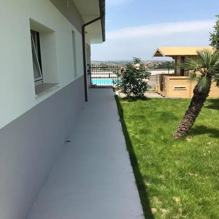 Vanjska staza od mikrocementa